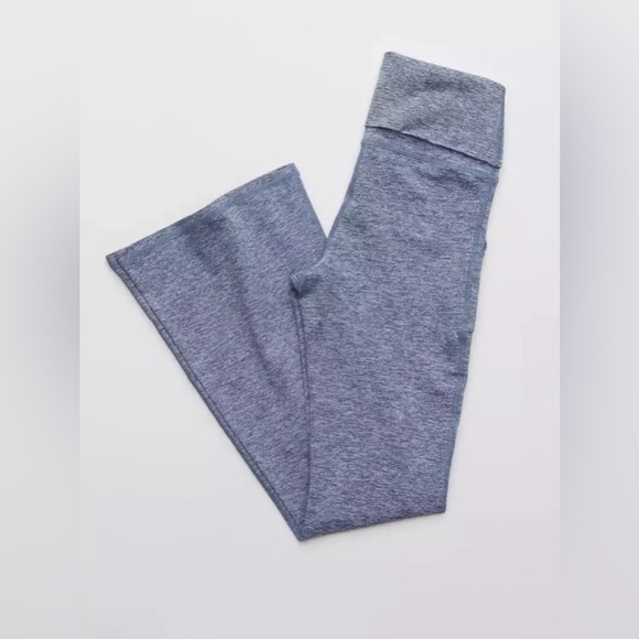 NWT Offline by Aerie Foldover Hi-Rise The Hugger Flare Leggings - Picture 5 of 16